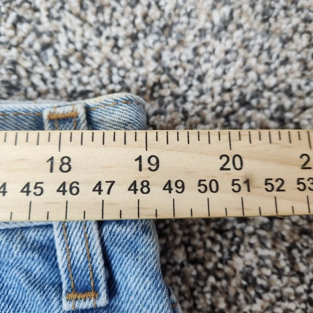 Levis 505 Regular Fit Straight Leg Jeans Mens 38x30 Light Wash Blue Denim Cotton